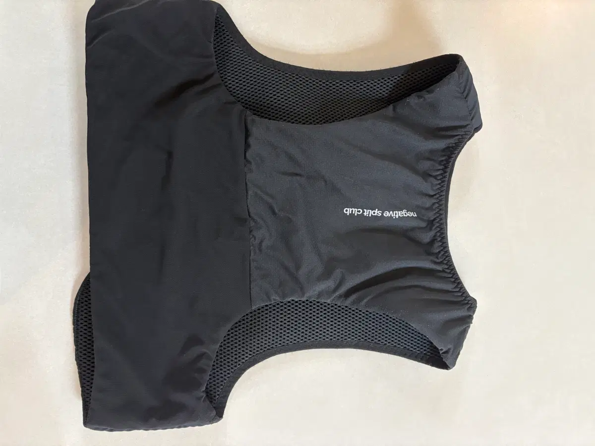 네스클 러닝조끼 블랙 xl 거의새거