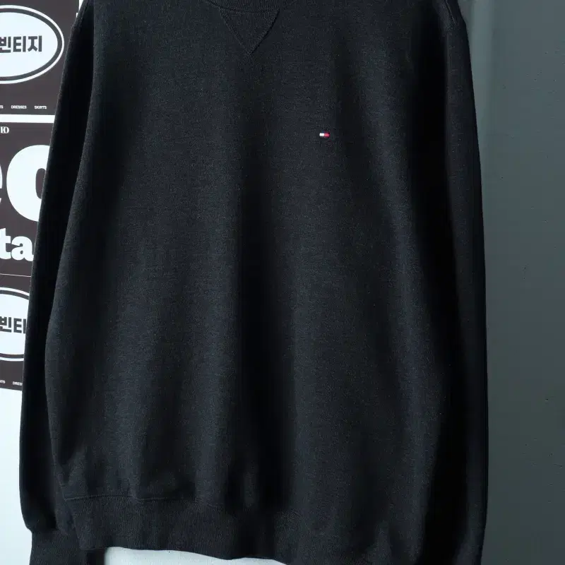 (L-XL) 타미힐피거 맨투맨 티셔츠 스몰로고 그레이 올드스쿨-H38912