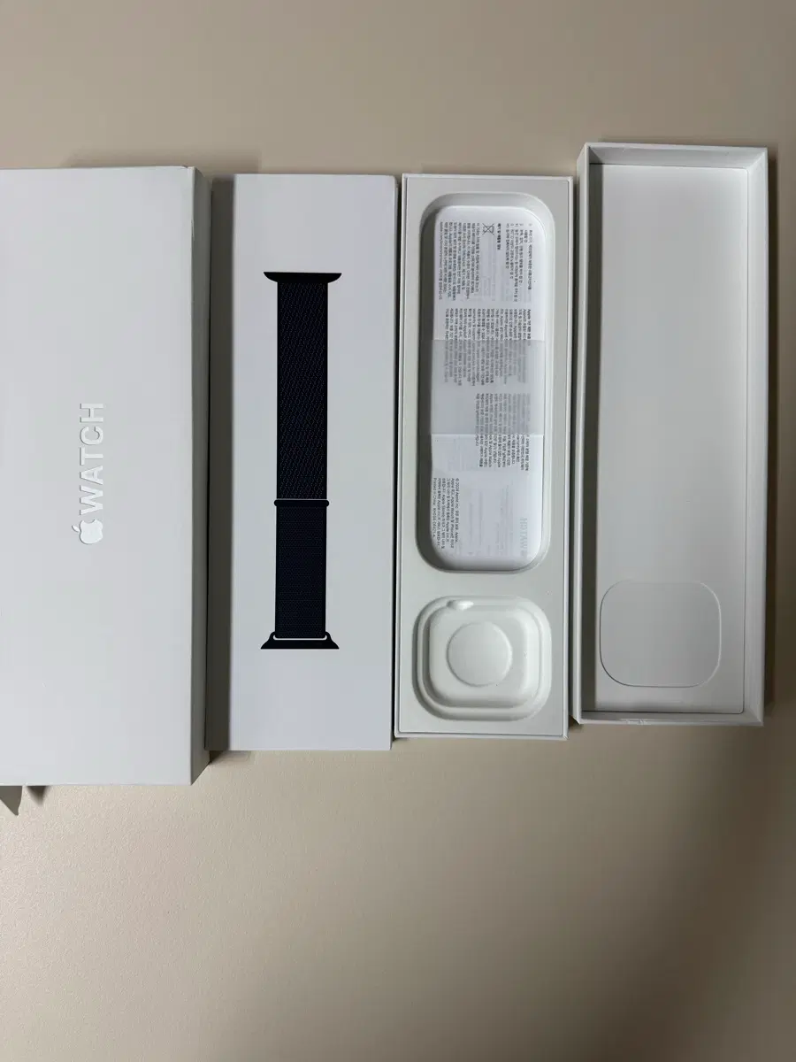 애플워치 Series 10 46mm 셀룰러 제트블랙 판매합니다
