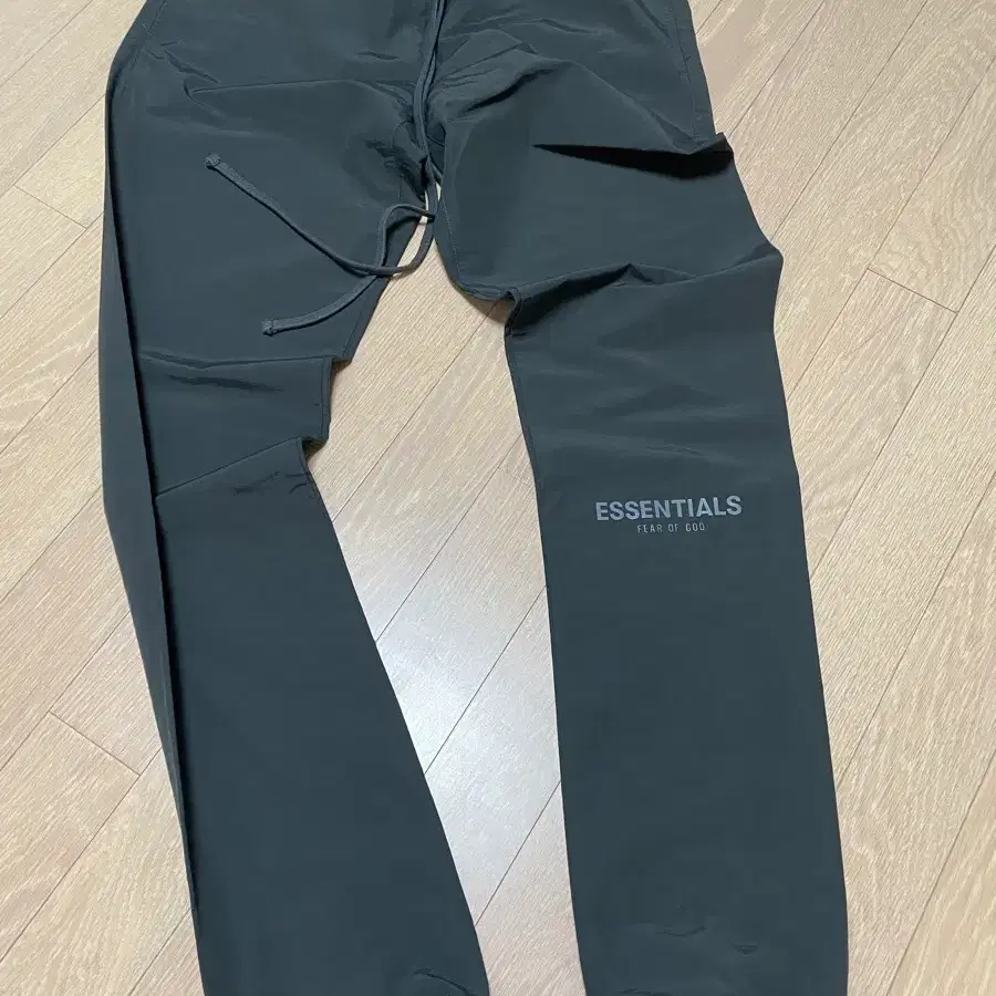 피어오브갓 에센셜 트랙 팬츠 xs