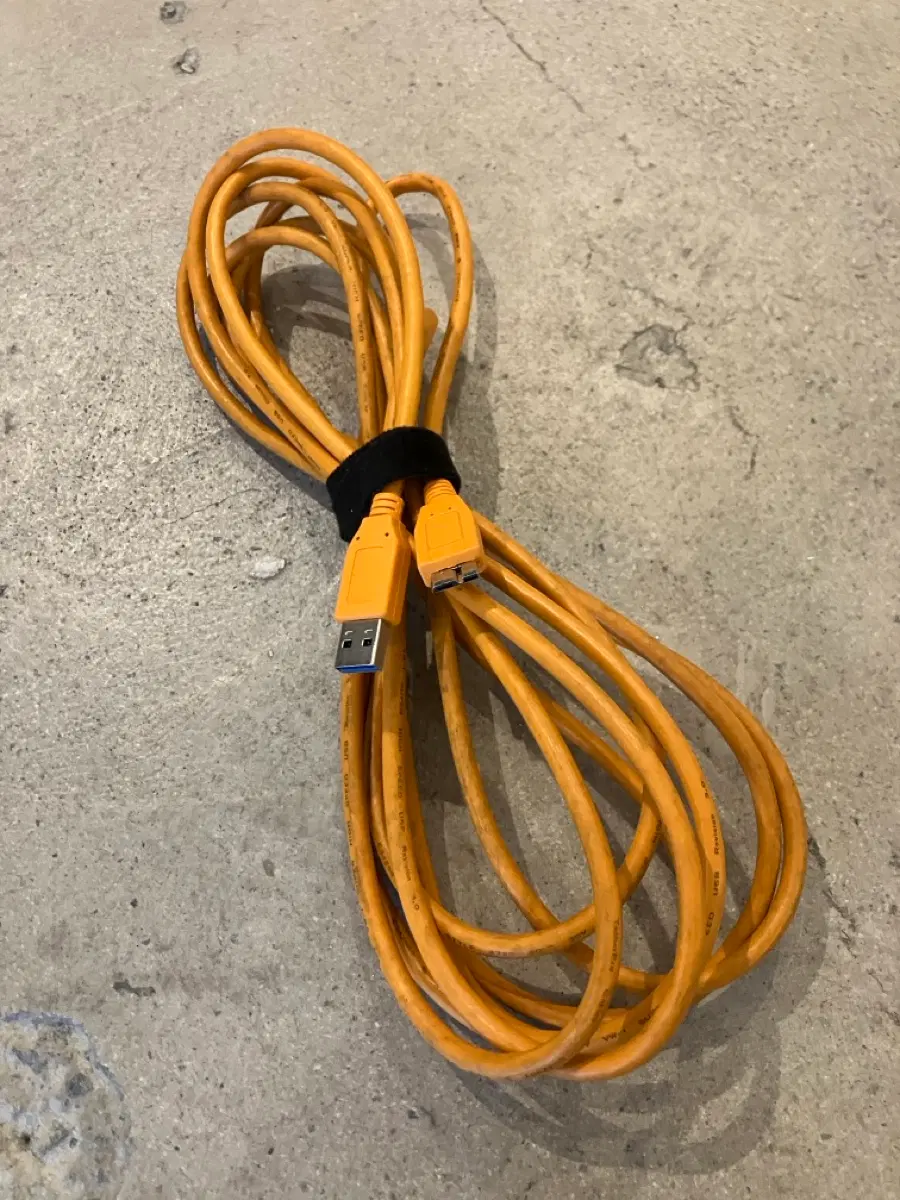 TetherPro USB 3.0 SuperSpeed Micro-B Cable