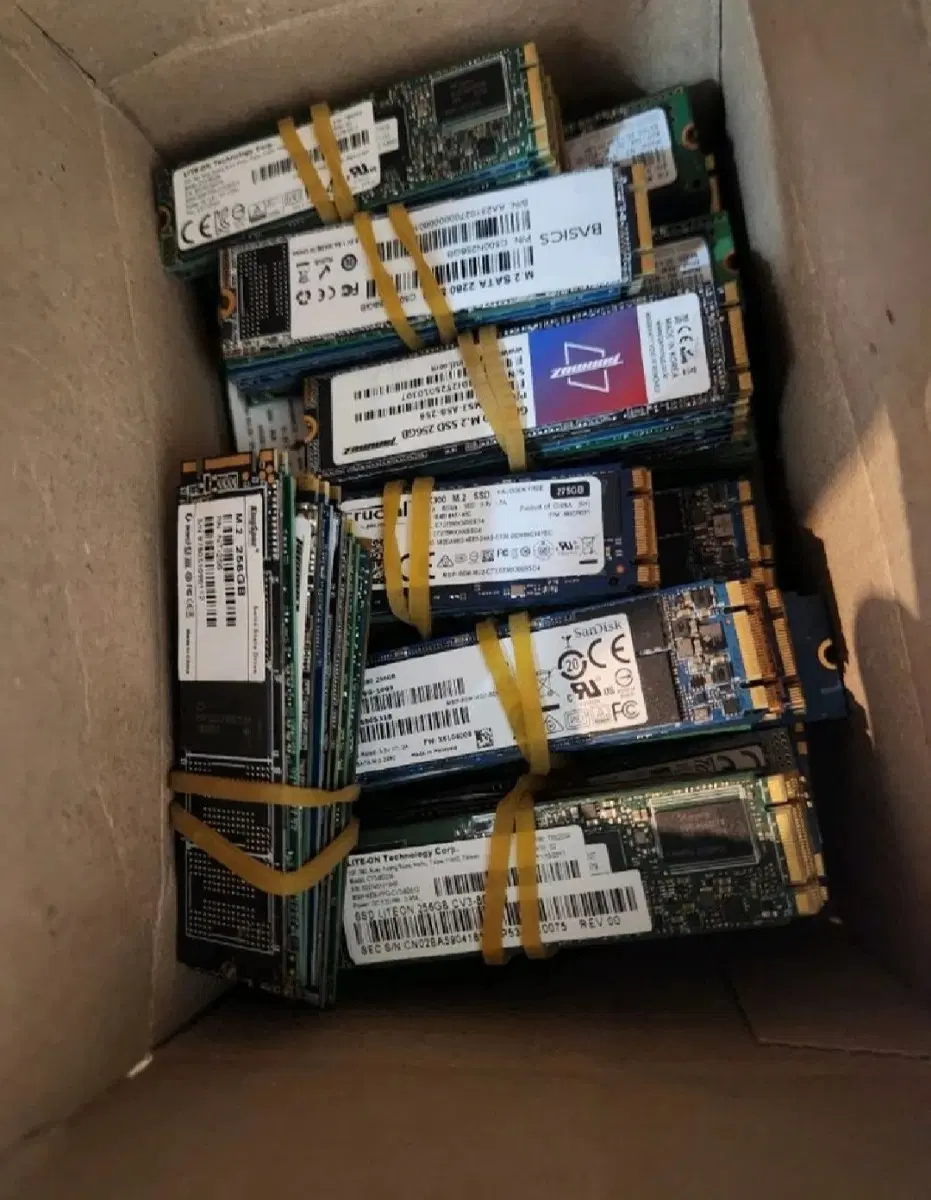 삼성 SK 여러브랜드 M.2 250G 256G SSD 여러개 싸게 팝니다