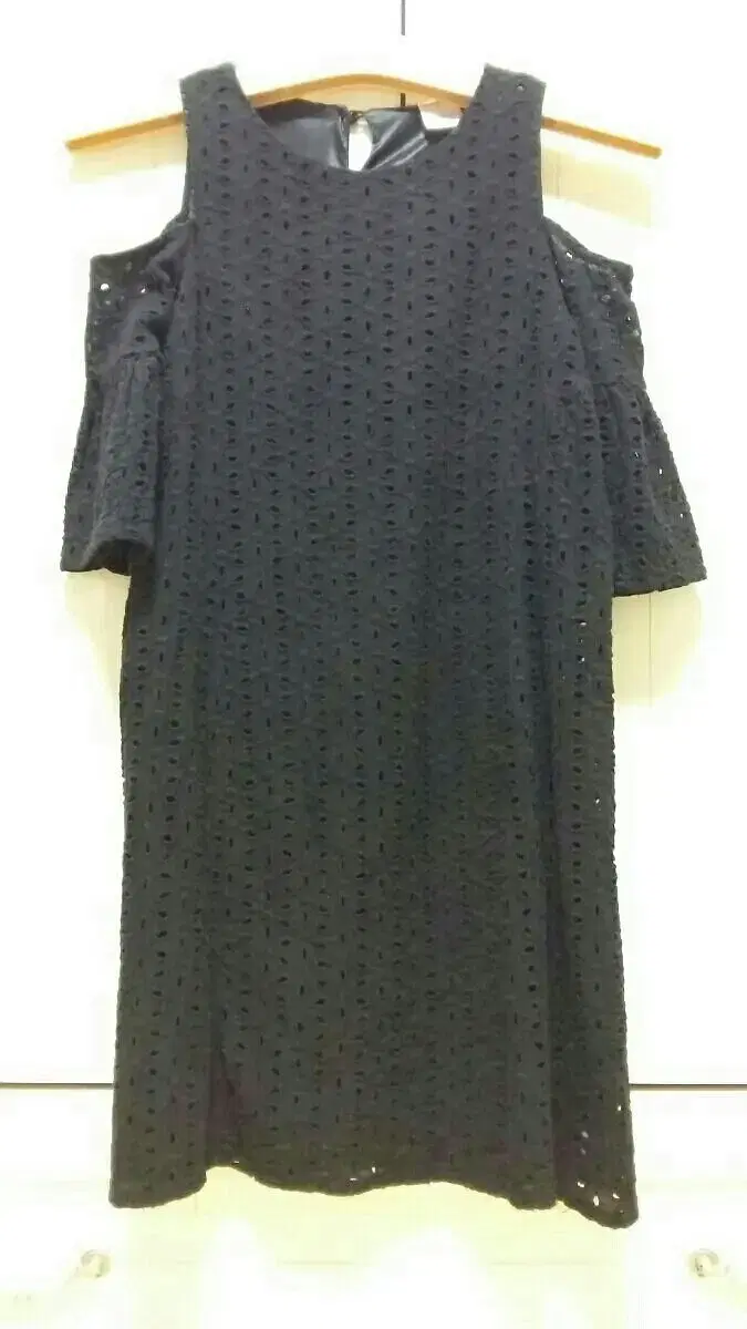 Women's Long Blouse with Pockets