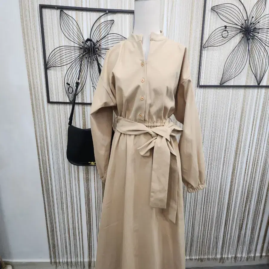 L ATELIER 베이지 원피스 프리사이즈