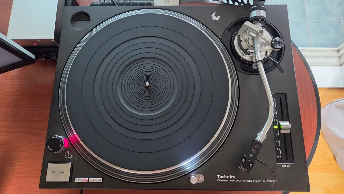 테크닉스, Technics 턴테이블 SL-1200mk3 블랙 100~110V 전용 팝니다