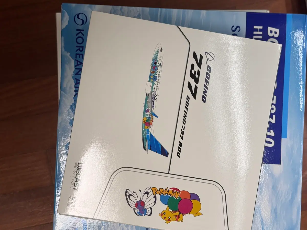 Jc wings Garuda Indonesia B737-800 "Pokemon" Reg: PK-GMU "Flaps Down"