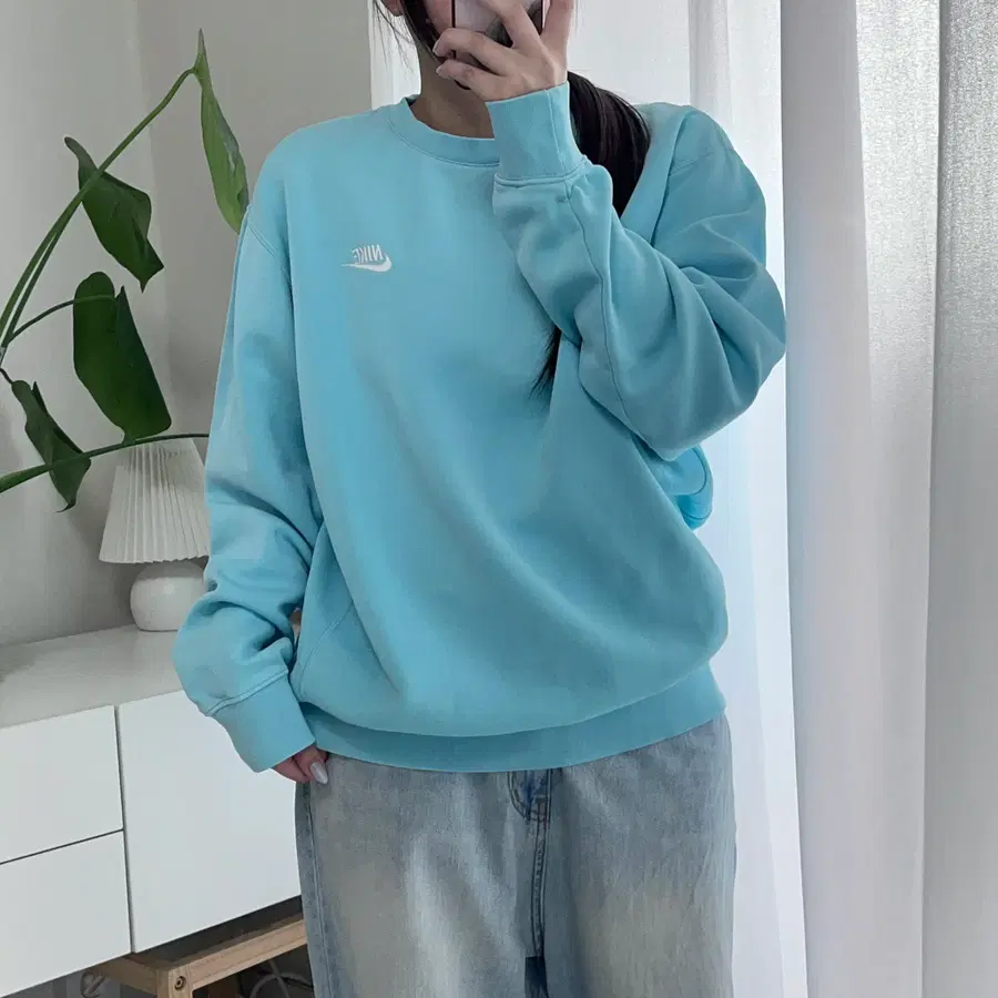나이키 하늘 푸츄라 기모 맨투맨 [ L ]