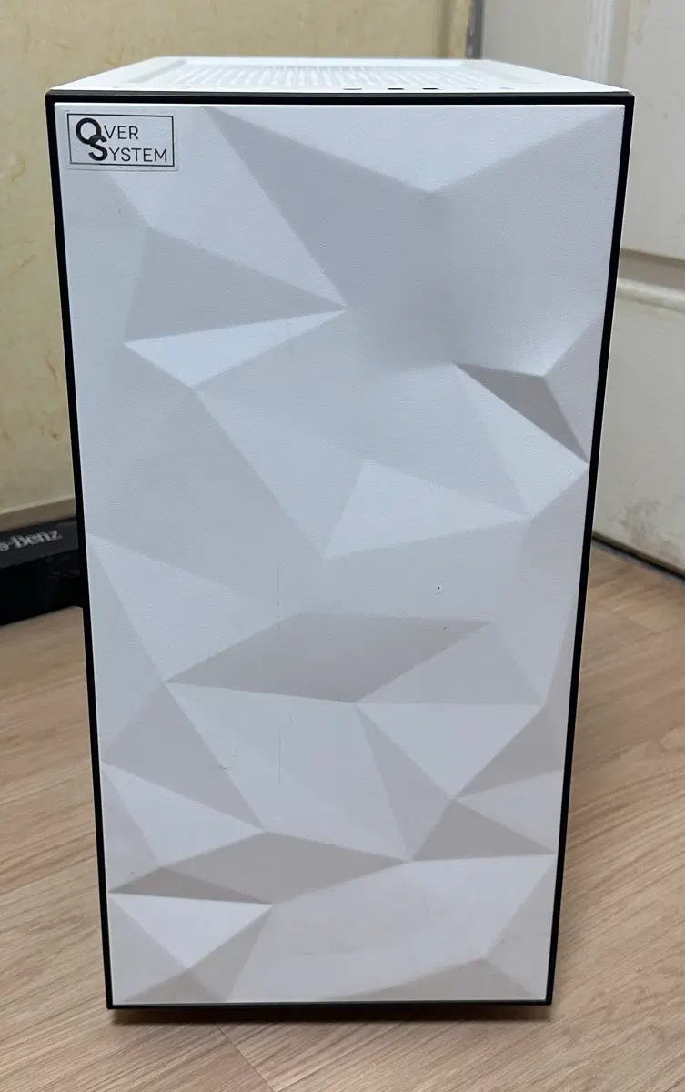 다크 플래쉬 QVER SYSTEM DLM21화이트 PC 케이스