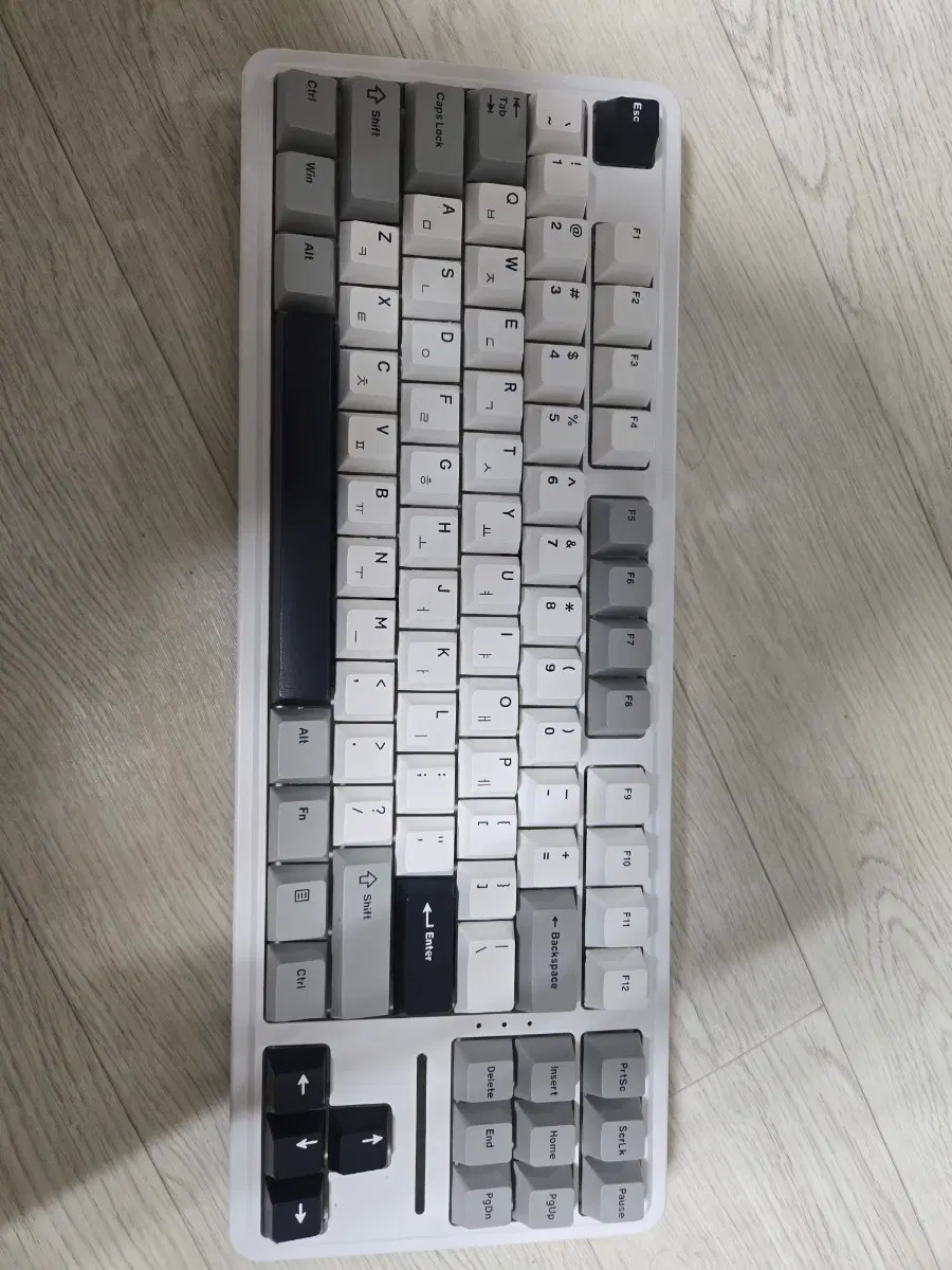 키보드 화이트/그레이