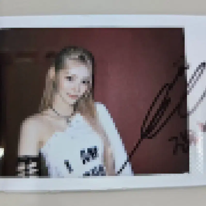 아르테미스 진솔 싸폴 ARTMS Jinsoul signed polaroid