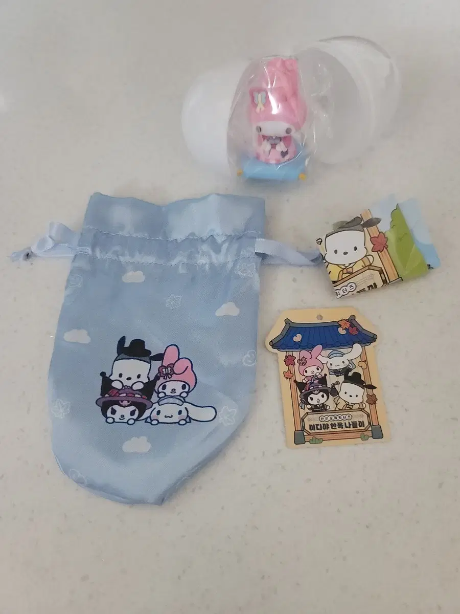 이디야 산리오 한복 마그넷 (세배 마이멜로디)