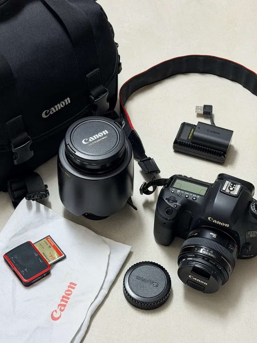 캐논 5d mark3 / EF 50mm F1.4 USM / EF 24-70mm f2.8l usm / 샌디스크 익스트림 프로 CF카드