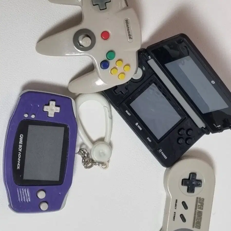 미니어처 키링!! 닌텐도 게임기 컨트롤러 3DS GBA 게임보이 슈퍼패미컴