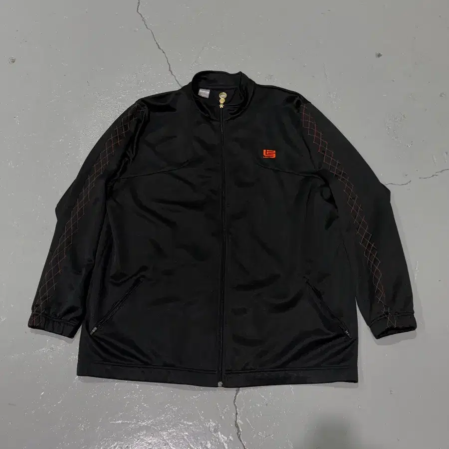 나이키(Nike) 르브론제임스 빈티지 블랙 풀 집업 트랙 져지