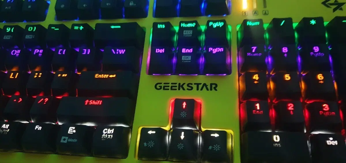 GEEKSTAR 키보드 옐로우 RGB 기계식