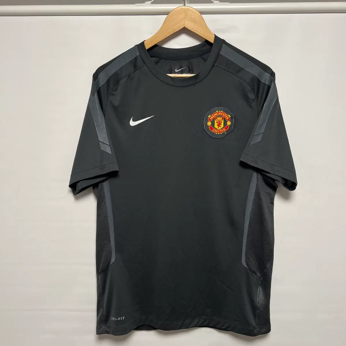 [정품/M] 나이키 맨유 10-11 트레이닝 탑 드라이핏 그레이 유니폼