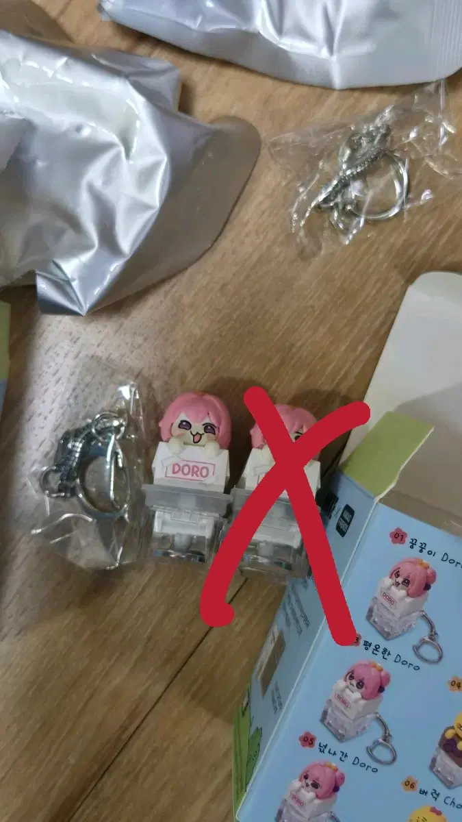 춘식이 도로롱 라이트 키캡 키링 1번,3번 새상품