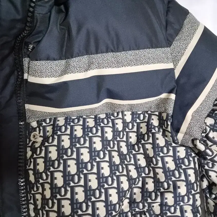 디올 오블리크 푸파패딩 디올패딩 사진 2