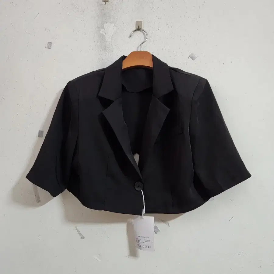 크롭 자켓 블랙.새옷55