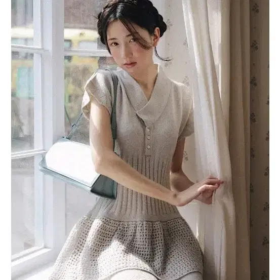 한땀한땀 나나 원피스 베이지 구해요