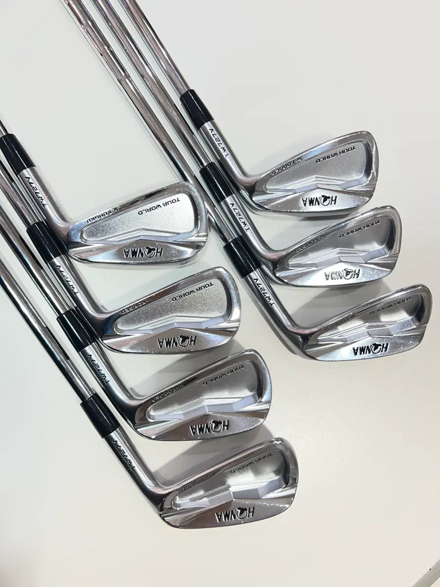 혼마 골프클럽 아이언 세트 TOUR WORLD TW727V