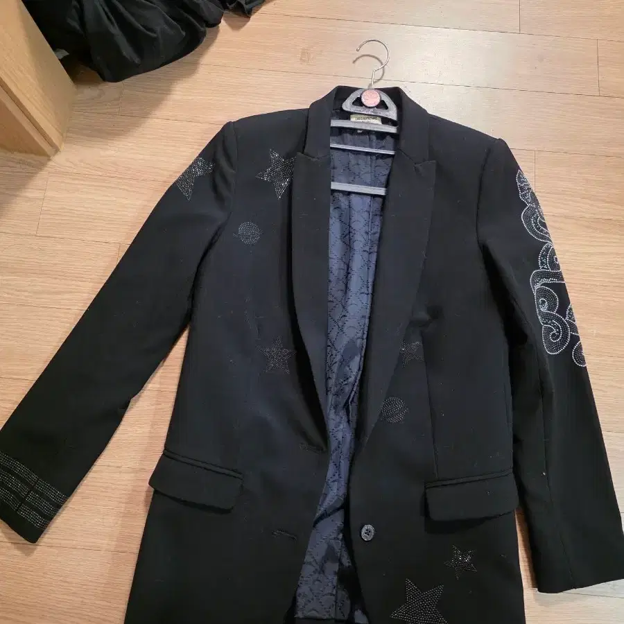 쟈딕앤 볼테르 블랙 자켓 별 무늬