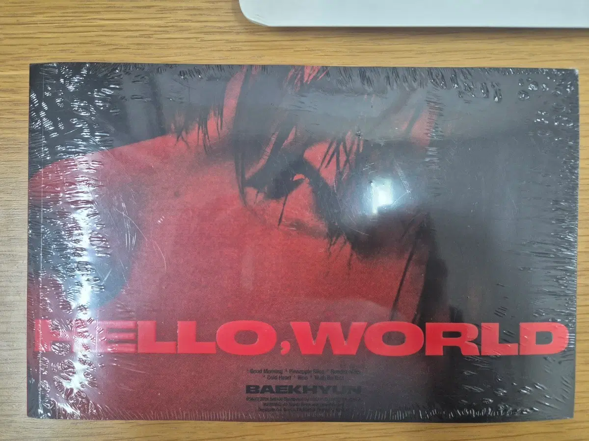 백현 앨범 HELLO, WORLD