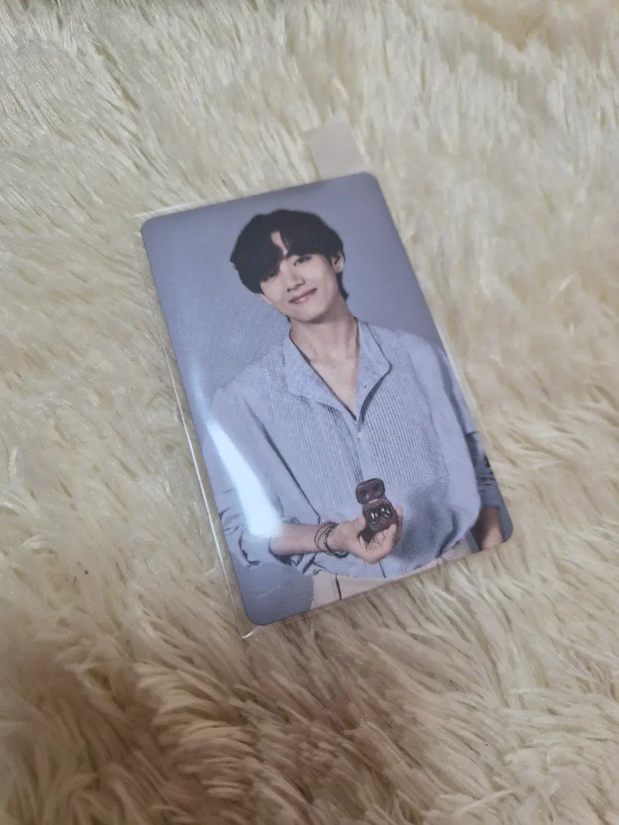 방탄 뷔 갤럭시버즈 포카