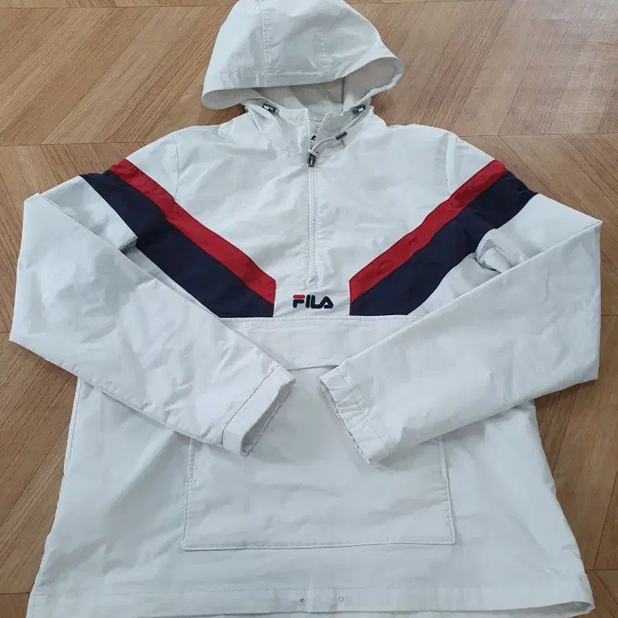 휠라 바람막이 후드 점퍼 화이트