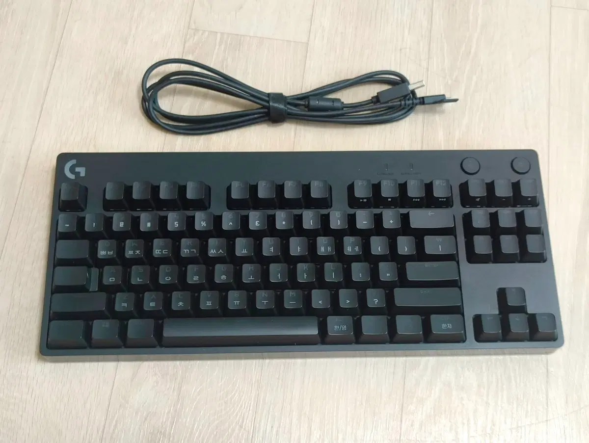 로지텍 G PRO 텐키리스 게이밍 유선 키보드