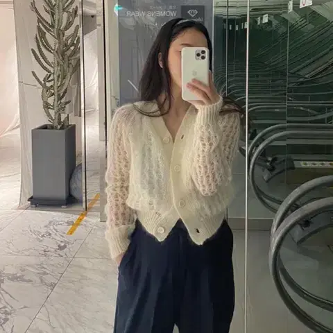 룸케이 모헤어 시스루 펀칭 시스루 뜨개 아일렛 니트 가디건 roomk