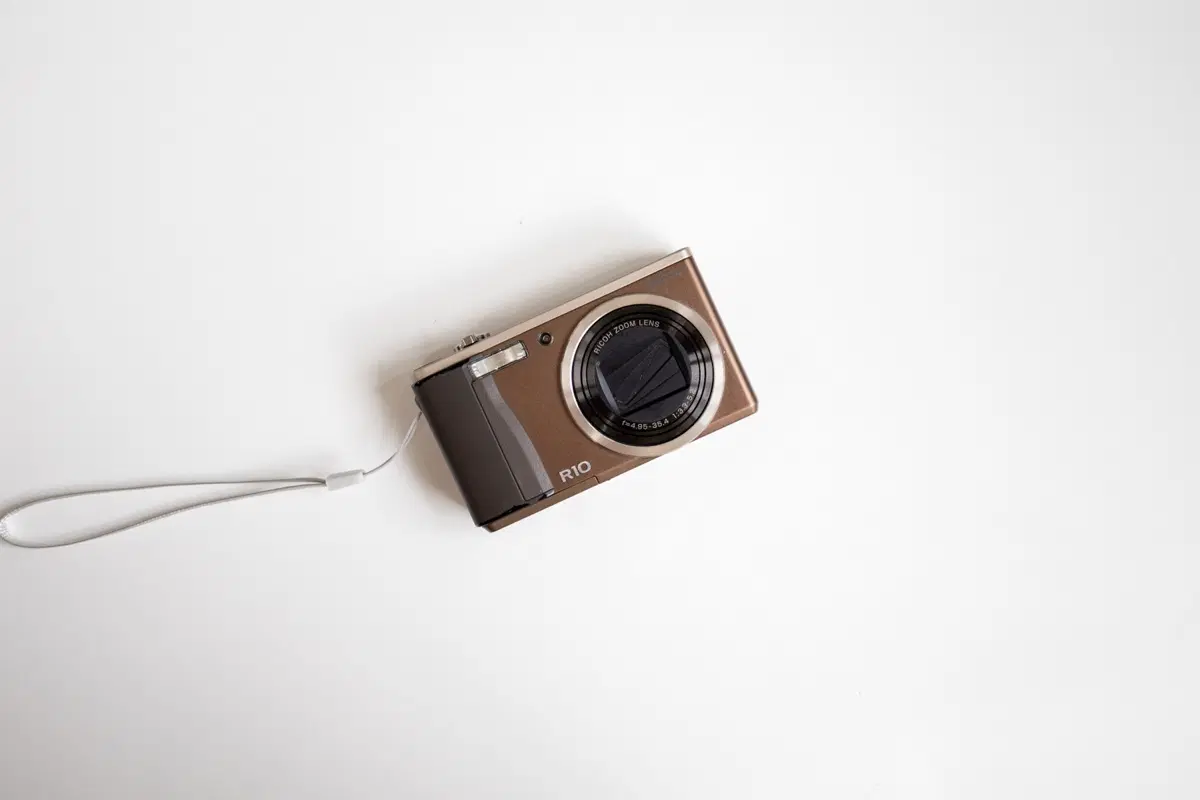 Ricoh Caplio R10 / 디카 / 디지털 카메라