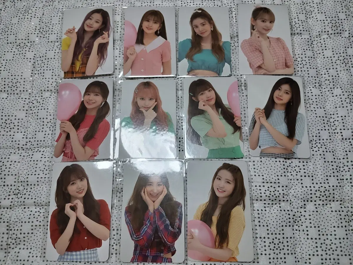 Iz*one IZONE IZ*ONE ON:E THE MOVIE 11 types of photocards