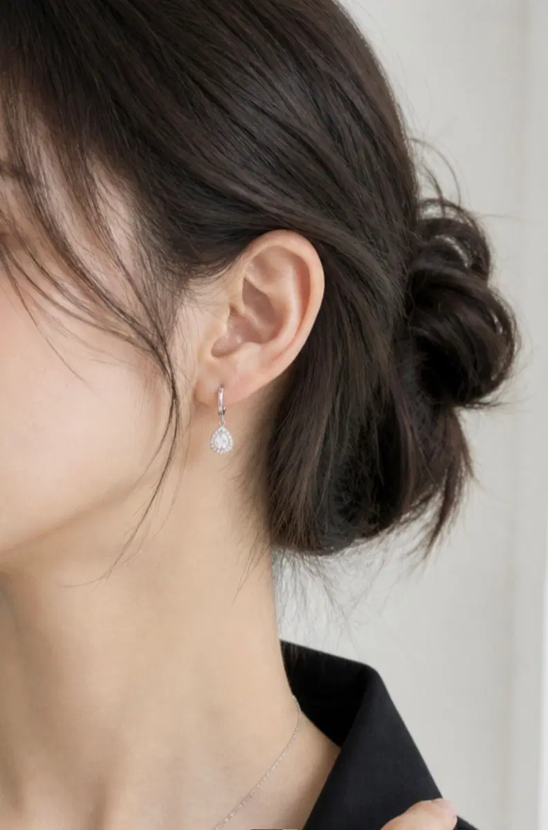 새상품 은침 원터치 물방울 큐빅귀걸이