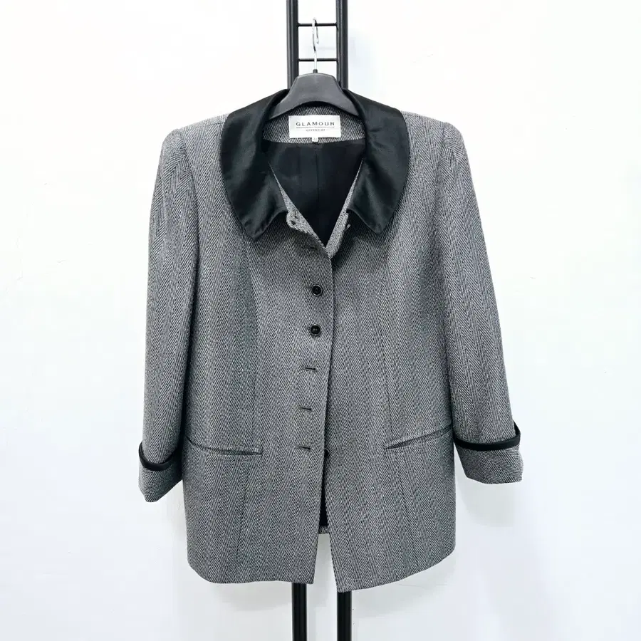 정품 글래머지방시 GLAMOUR GIVENCHY 트위드 자켓 블랙