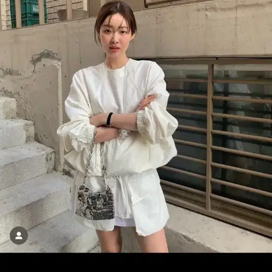 에토스 벌룬 스트링 맨투맨