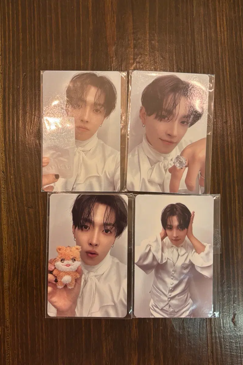 wts) Ateez Aniteez pop up Hongjoong set
