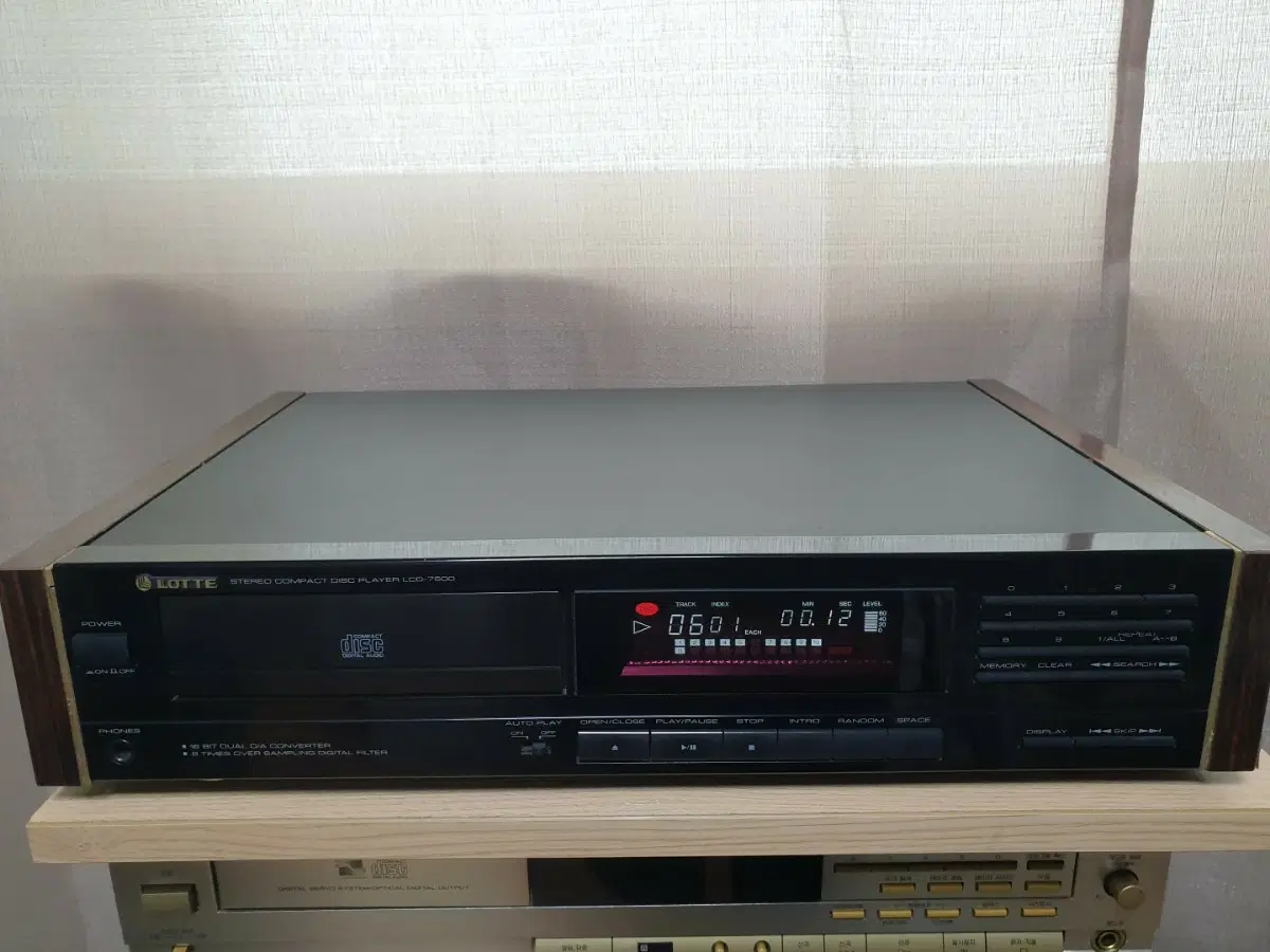 롯데 LCD-7600 CD 플레이어