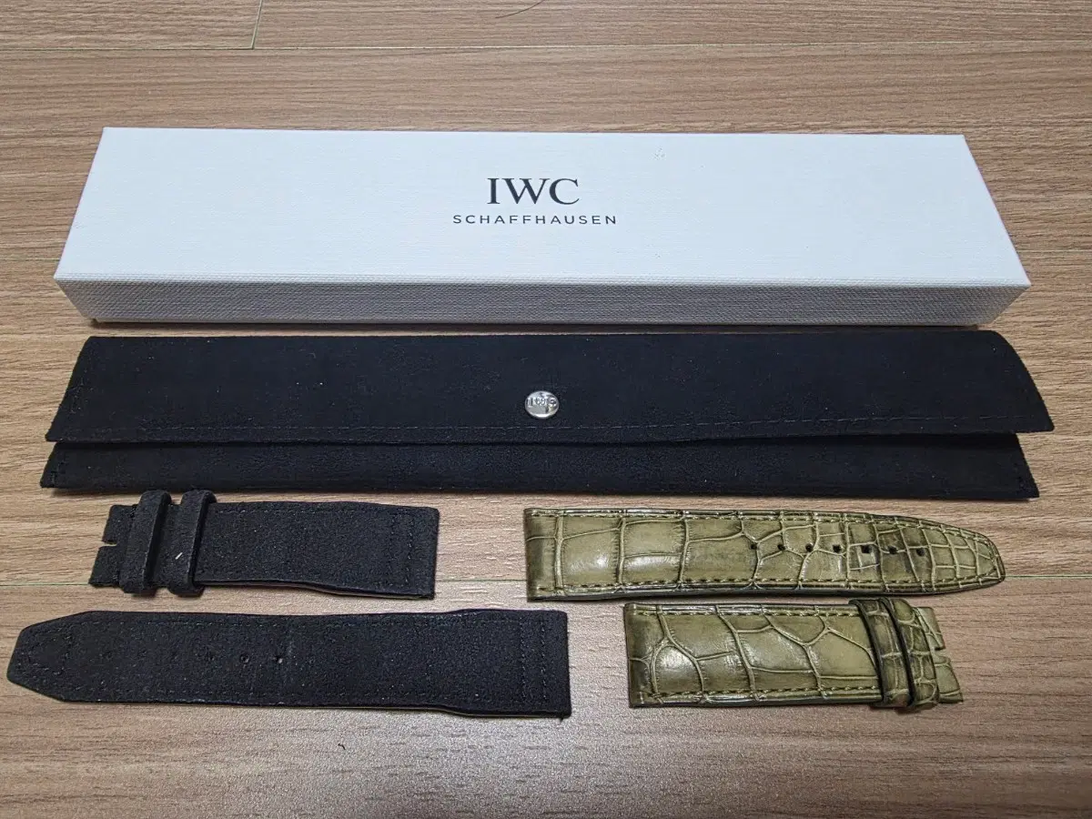 (정품) IWC 20mm 스트랩 판매 (악어 가죽)