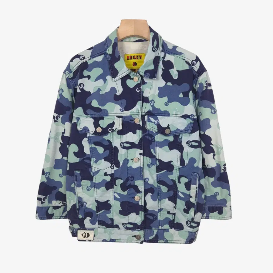 [Free] 럭키슈에뜨 카모플라쥬 데님 트러커 자켓