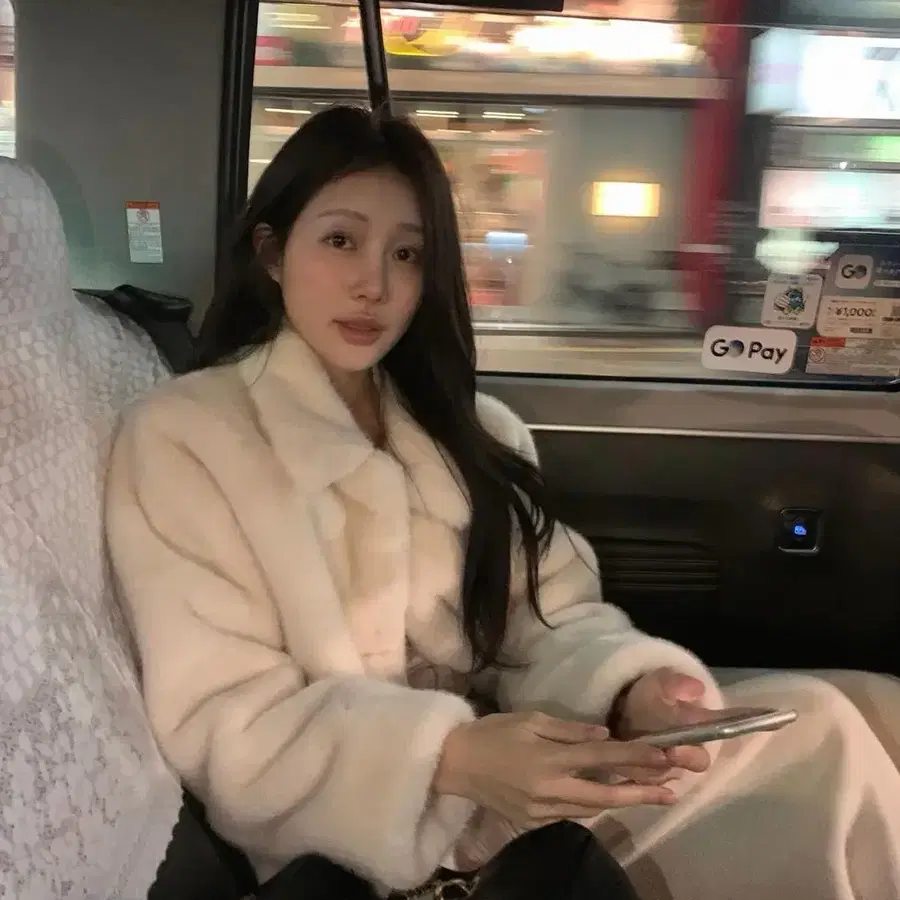 릴리코츠 웬디 퍼 자켓 아이보리