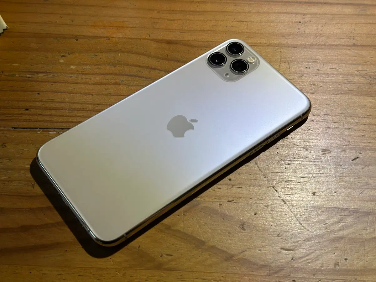 애플 아이폰 11 프로 맥스 실버 256GB