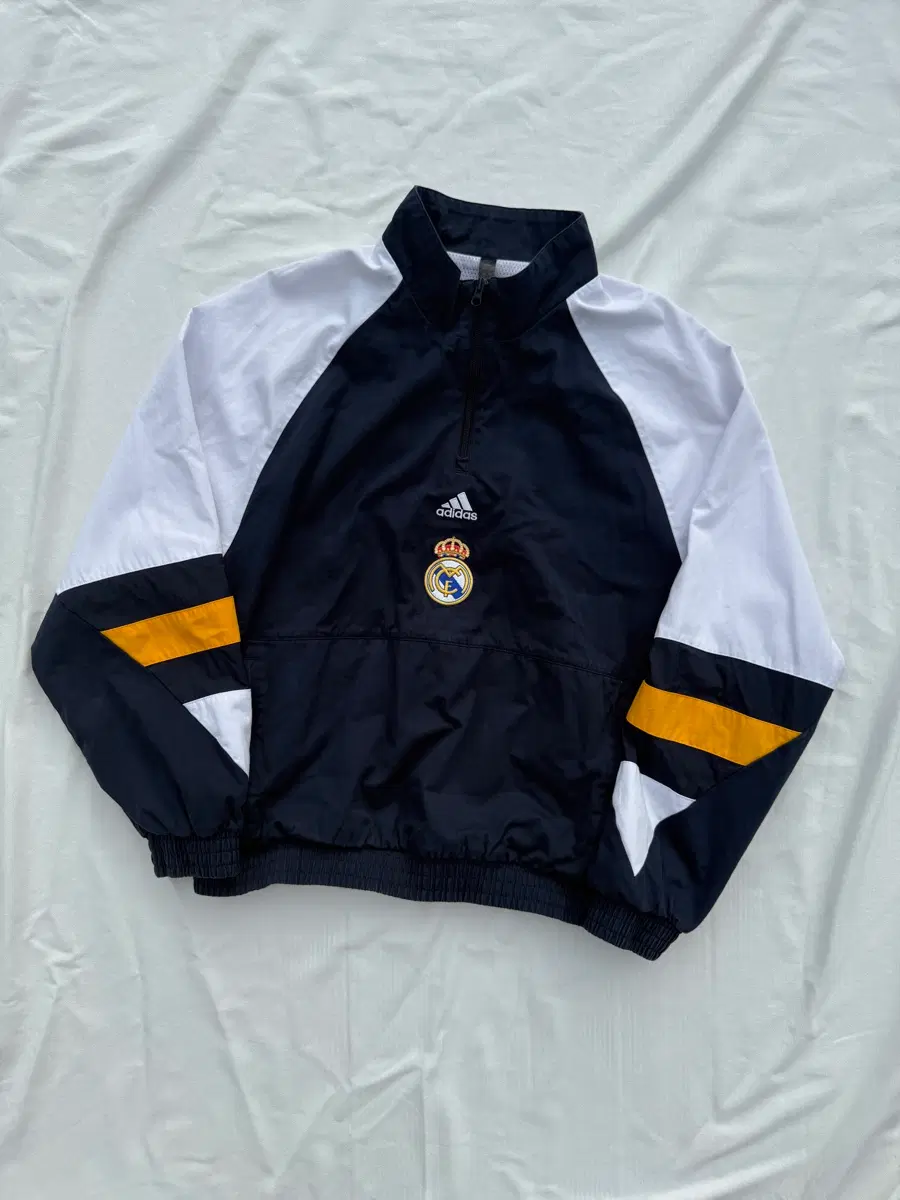 Adidas 23-24 Real madrid icon top 아디다스 레알마드리드 아이콘 탑