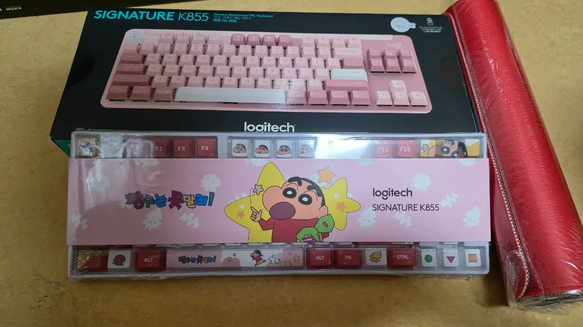 로지텍 K855 짱구 에디션 키보드 (레드 미개봉)
