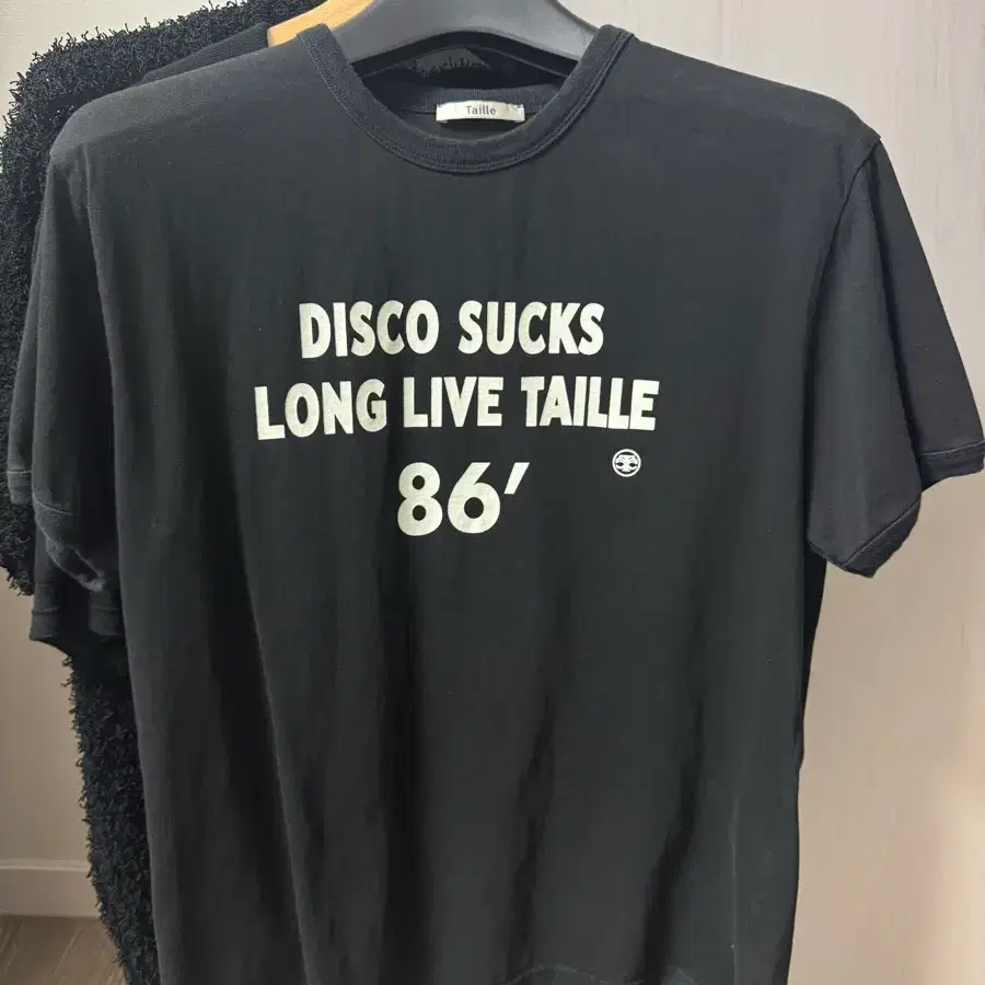 타일레 반팔 3 사이즈DISCO SUCKS LONG LIVE TAILLE 86'