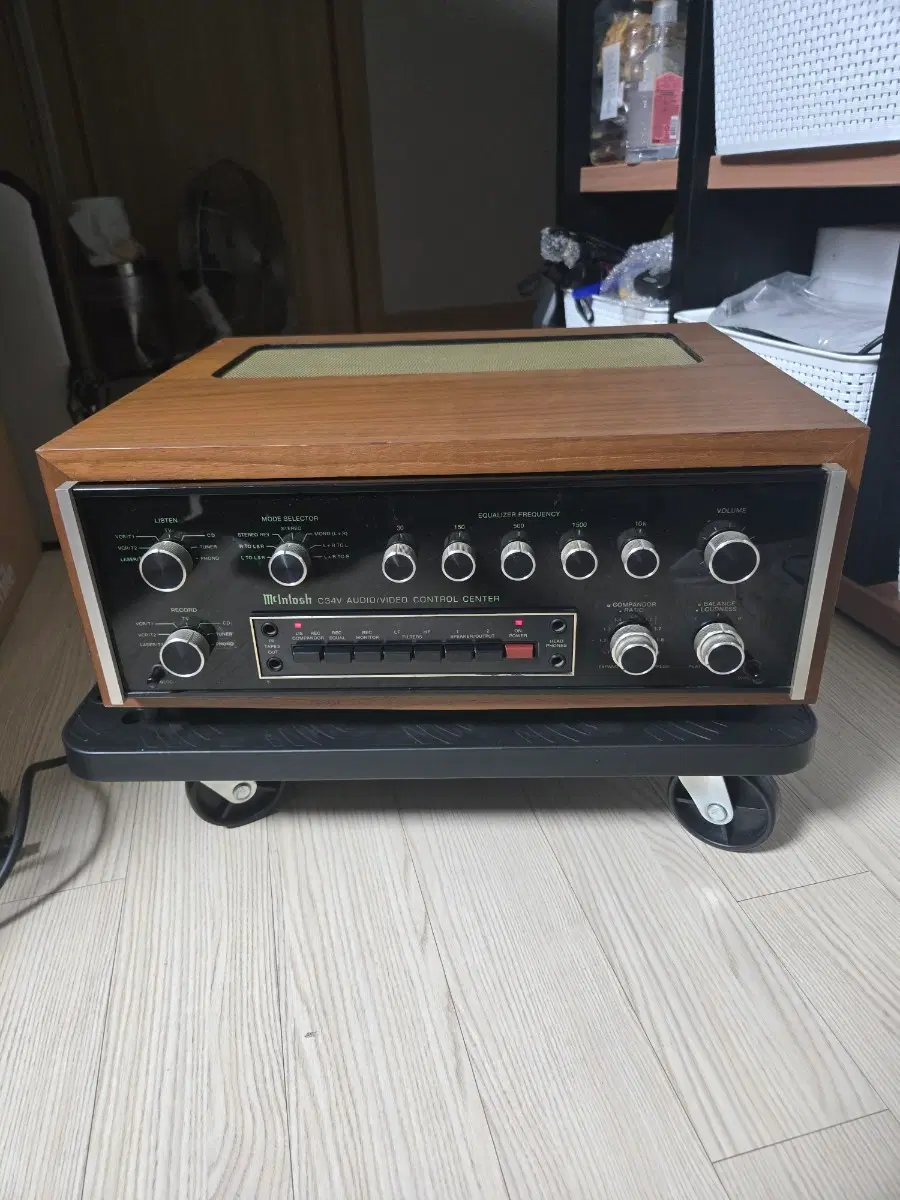 매킨토시 C34V 프리앰프