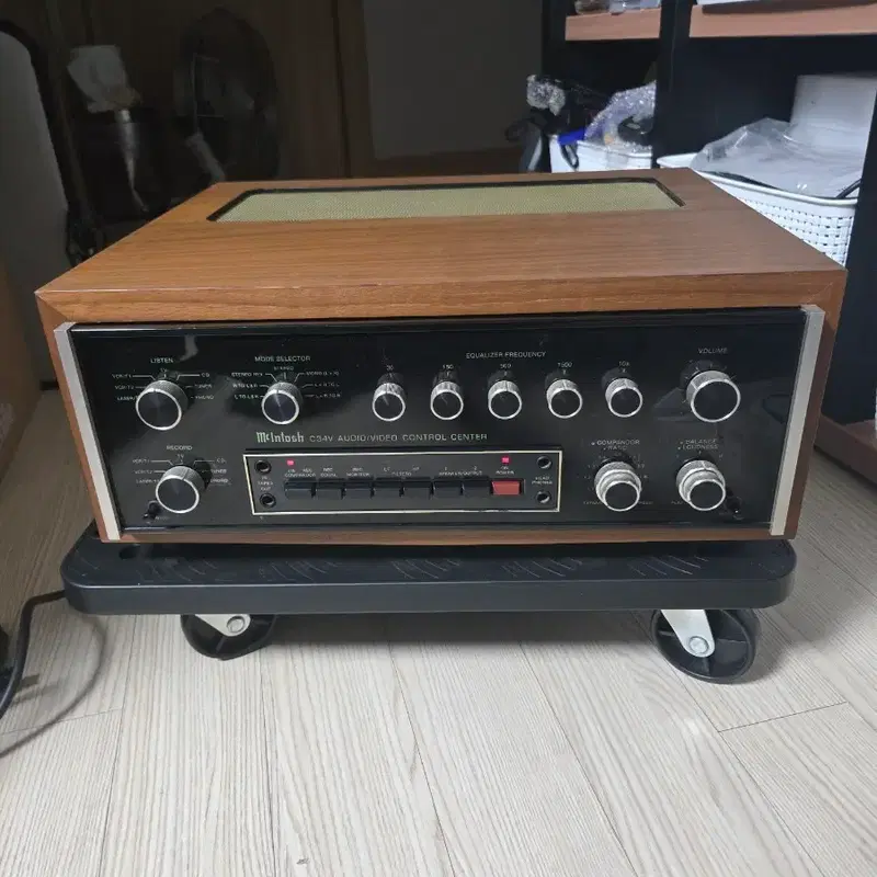 매킨토시 C34V 프리앰프