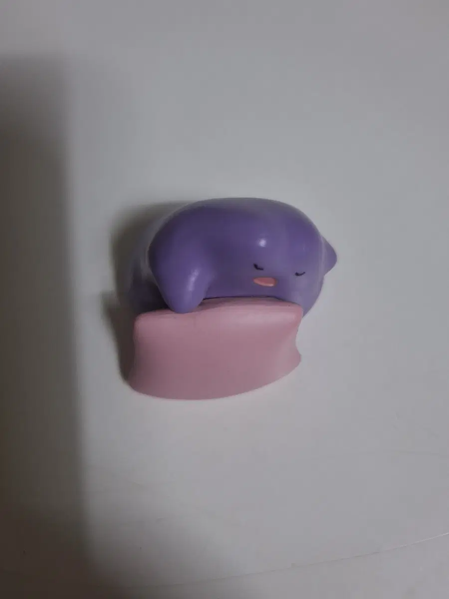 포켓몬 몬스터볼 메타몽피규어