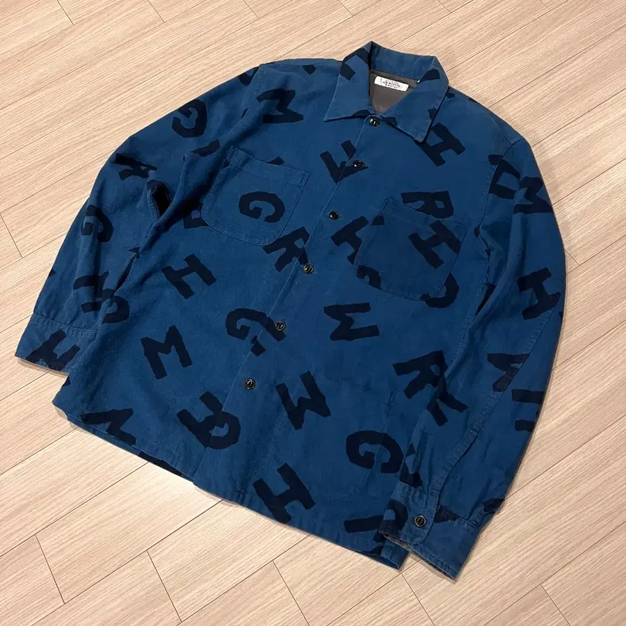 H.R market lettering pattern shirt. 2(M)