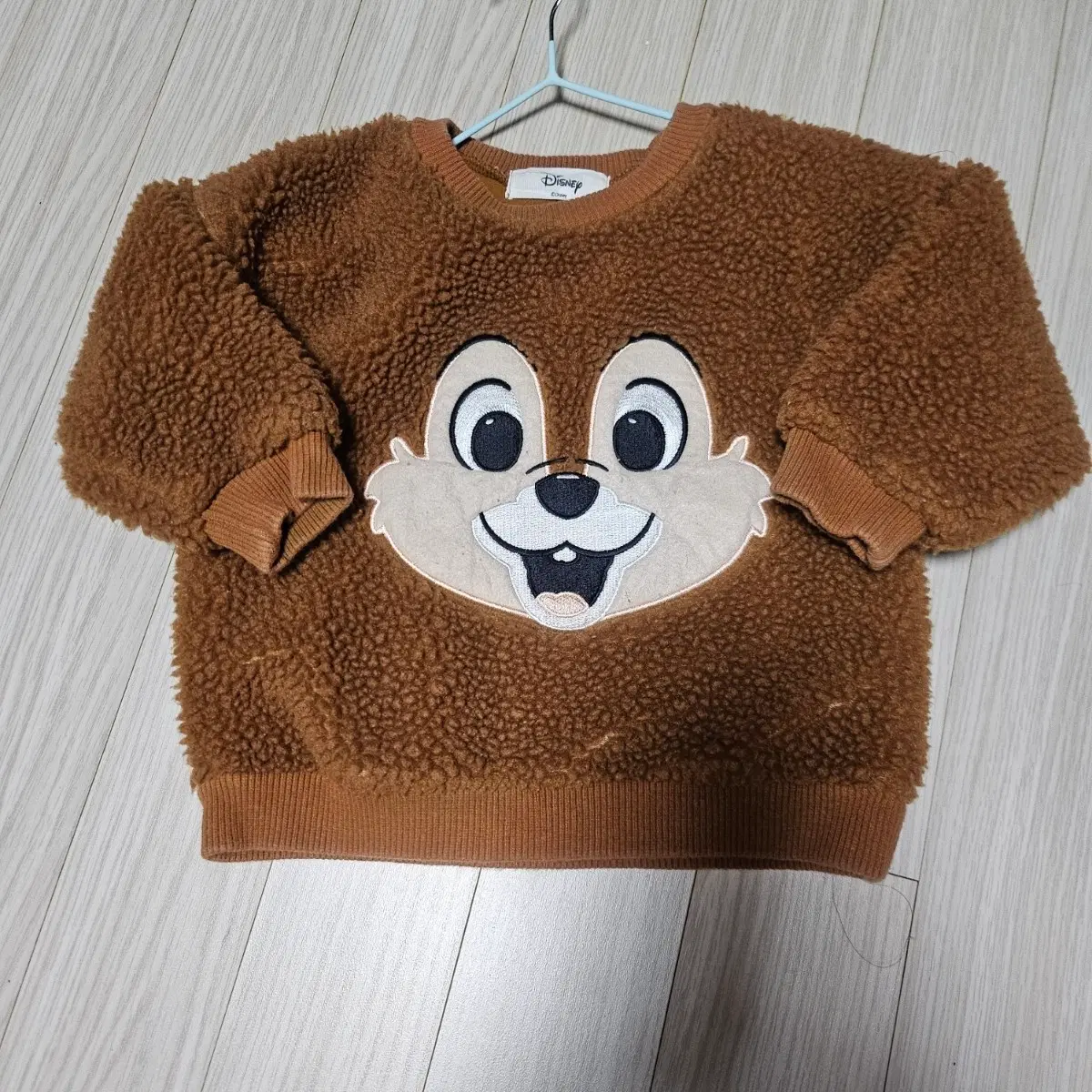 유아뽀글이맨투맨